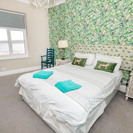 Flamingo Bay - Huge With Stunning Views - On The Beach! *
