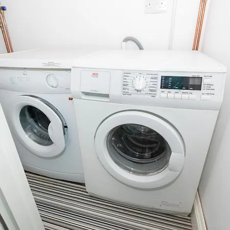 Flamingo Bay - Huge With Stunning Views - On The Beach!