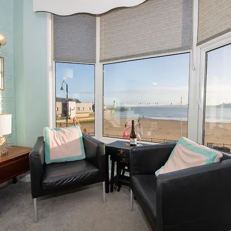 Flamingo Bay - Huge With Stunning Views - On The Beach! *